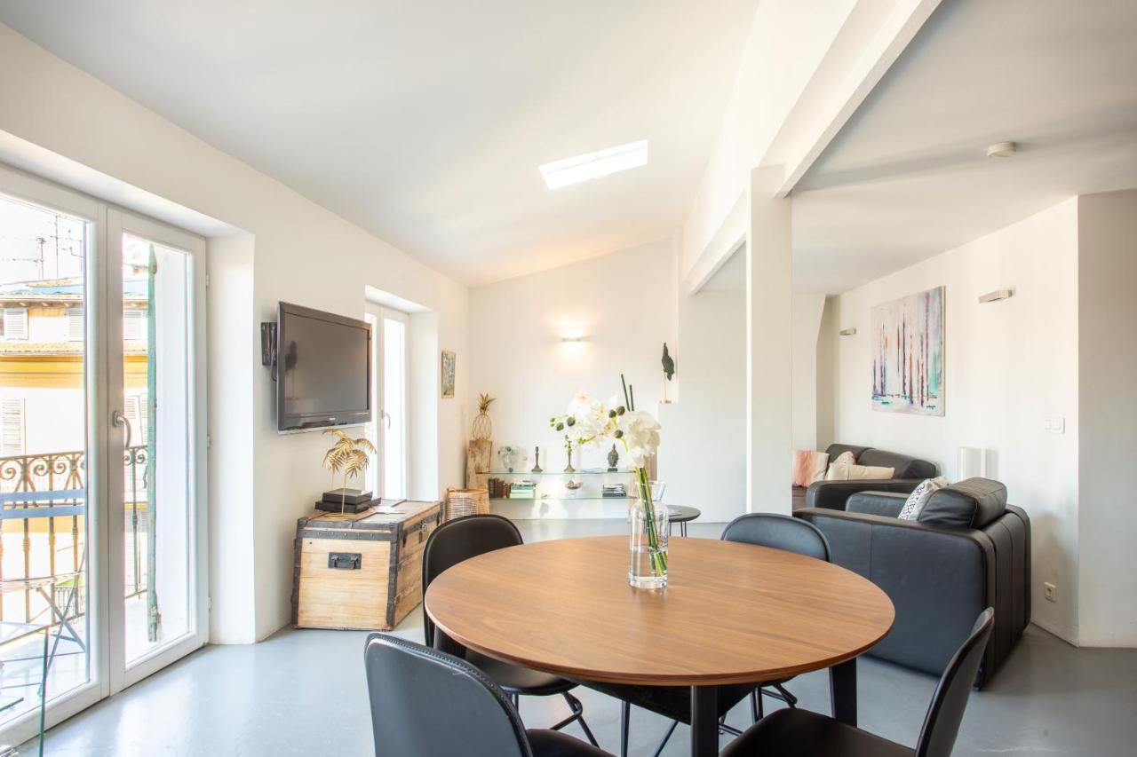 ROSS 5- F2, LUMINEUX, BALCON, LOFT, CLIM, Vieux-Nisa Exterior foto