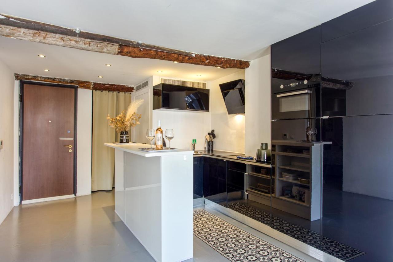 ROSS 5- F2, LUMINEUX, BALCON, LOFT, CLIM, Vieux-Nisa Exterior foto