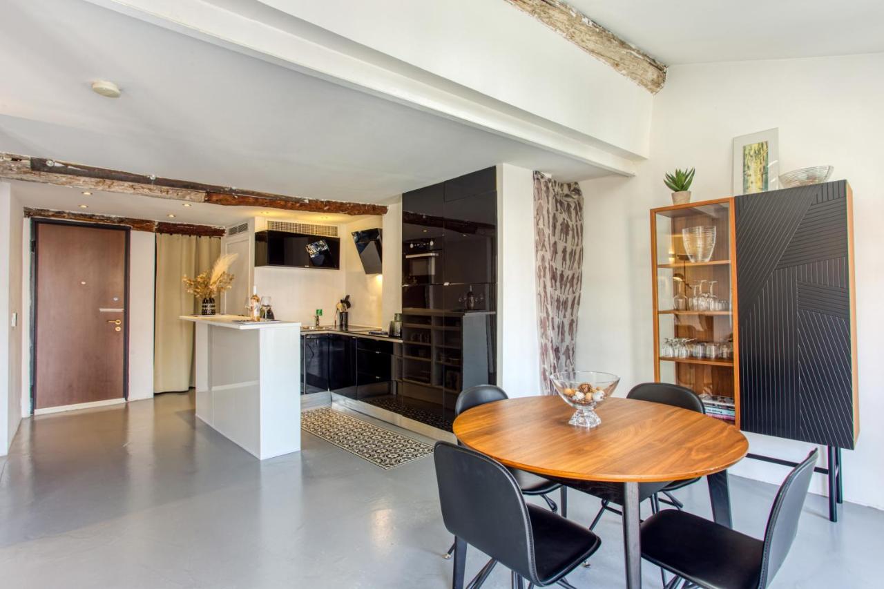 ROSS 5- F2, LUMINEUX, BALCON, LOFT, CLIM, Vieux-Nisa Exterior foto